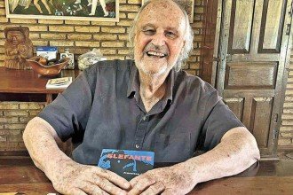 Leia os poemas de Francisco Alvim