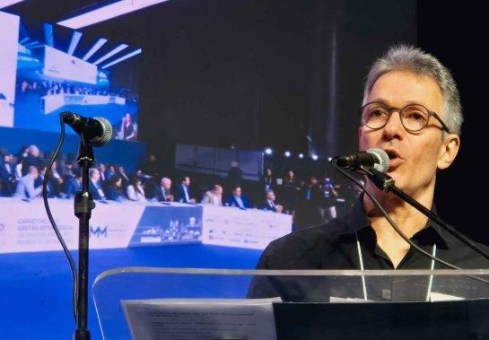 Zema fica para trás na corrida digital da direita, aponta pesquisa