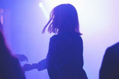 Vítima curtia festa em casa noturna quando foi sequestrada -  (crédito: Unsplash/Imagem ilustrativa)