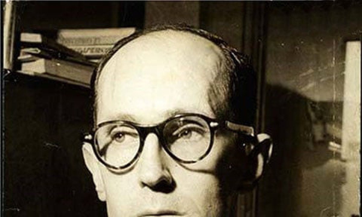  Carlos Drummond de Andrade (1902-1987) – Para muitos o maior poeta brasileiro do século XX. Quando Getúlio Vargas assumiu uma cadeira na ABL, no Estado Novo (ditadura getulista), Drummond e o escritor Sérgio Buarque de Hollanda, pai do compositor Chico Buarque, se comprometeram a nunca ingressarem na casa.  -  (crédito: Arquivo Nacional/FLICKR)
