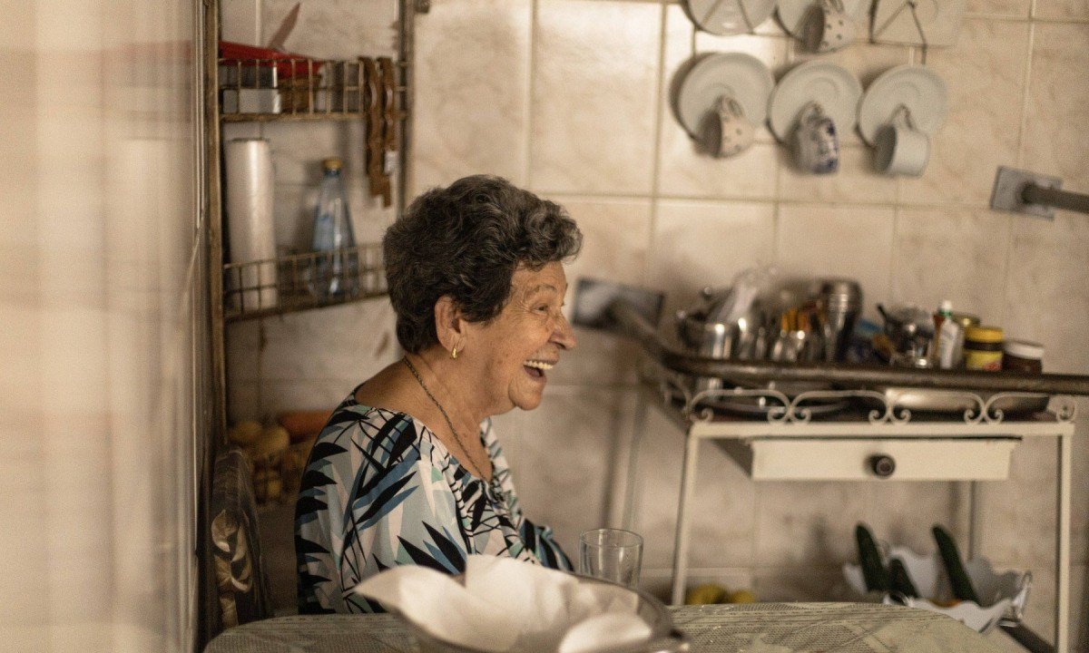 Ruth Velloso, de 85 anos