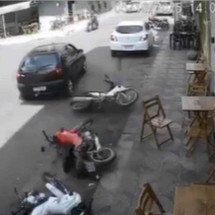 MG: motorista embriagado e foragido da Justiça é preso após acidente - Divulgação/PM