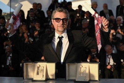 Kleber Mendonça Filho venceu o prêmio de Melhor Diretor por "O agente secreto" e Wagner Moura foi premiado como "Melhor Ator" no Festival de Cannes. -  (crédito: Bertrand GUAY/AFP)
