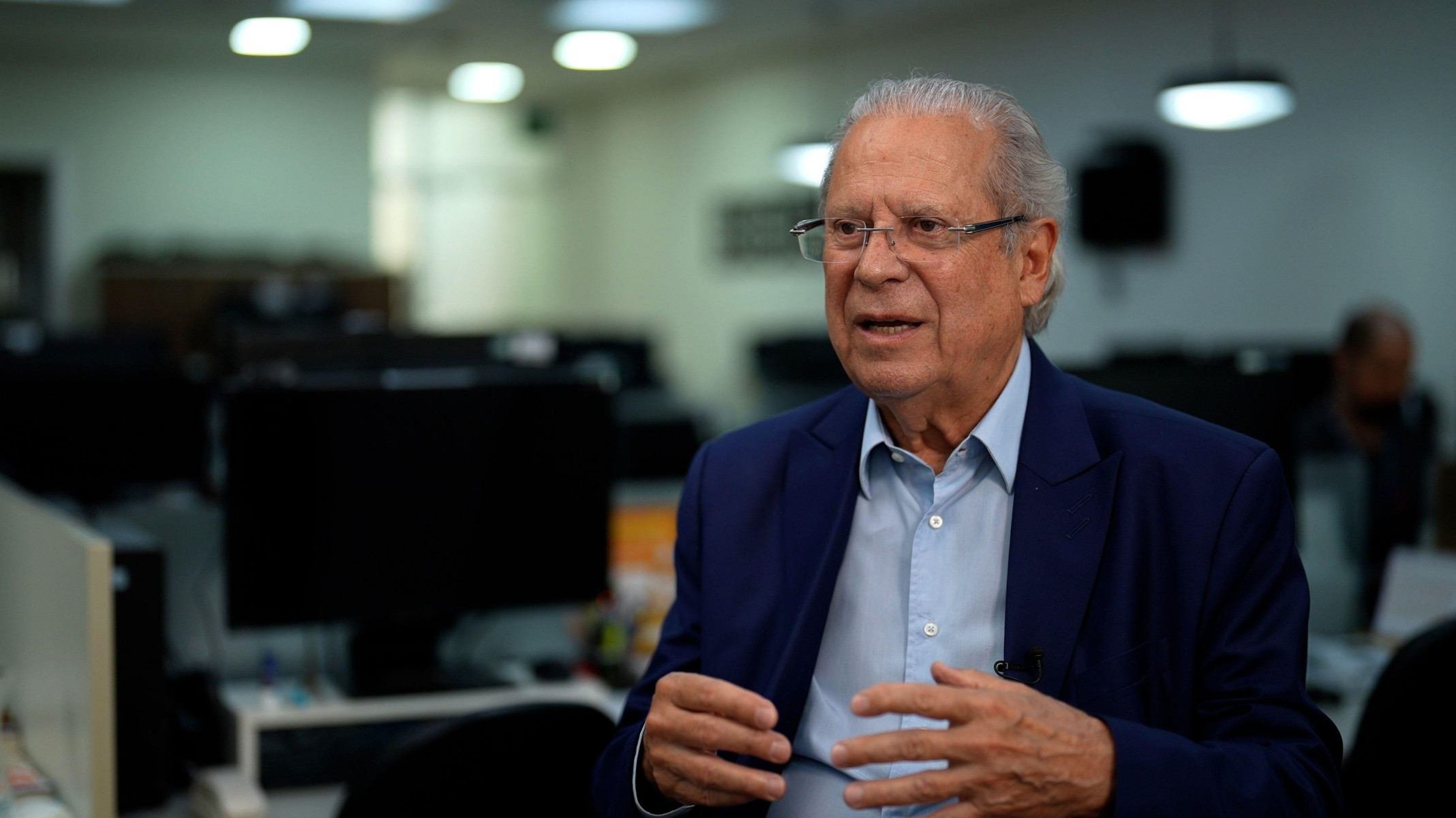 José Dirceu: 'Bolsonaro não tem condições de ir para a prisão comum' - Nelson Almeida/Getty Images