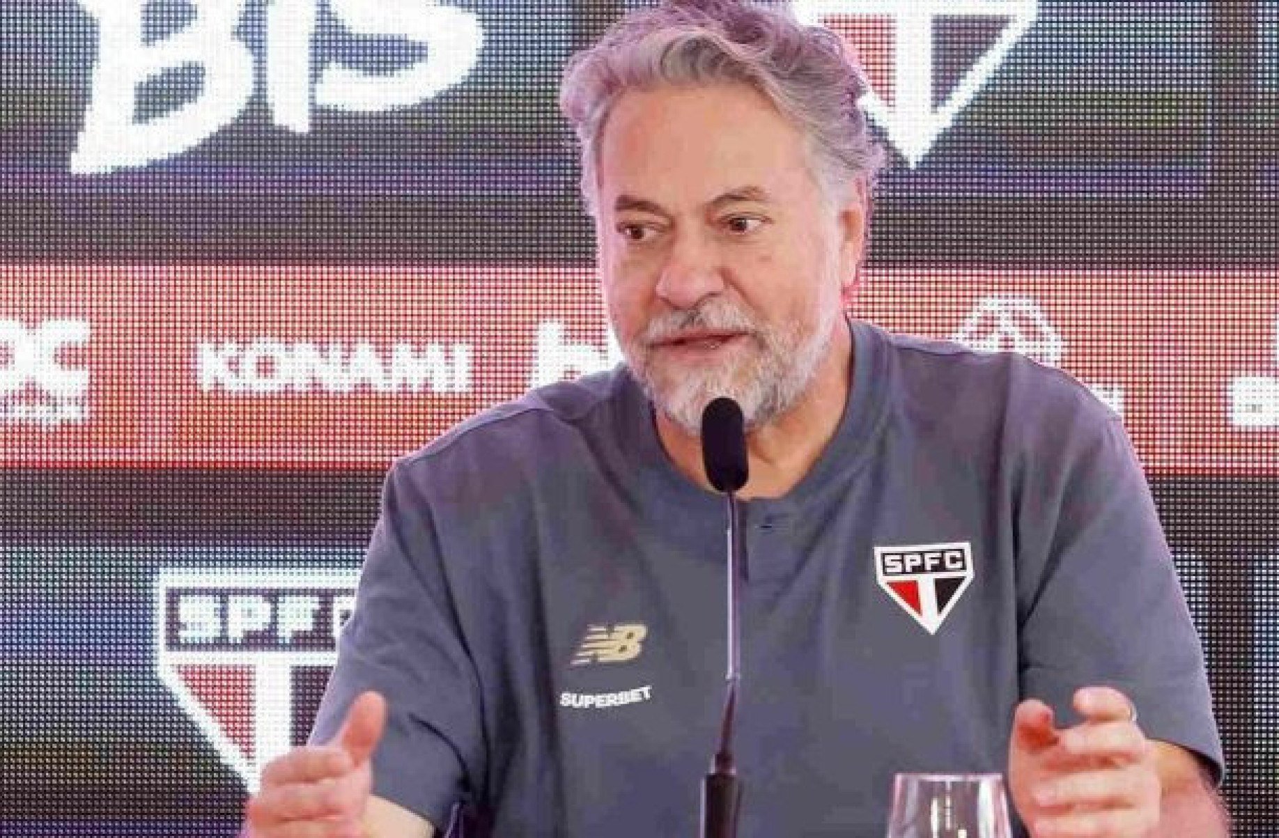 Presidente do São Paulo pede que áudio do VAR seja divulgado: “Quebre o protocolo”