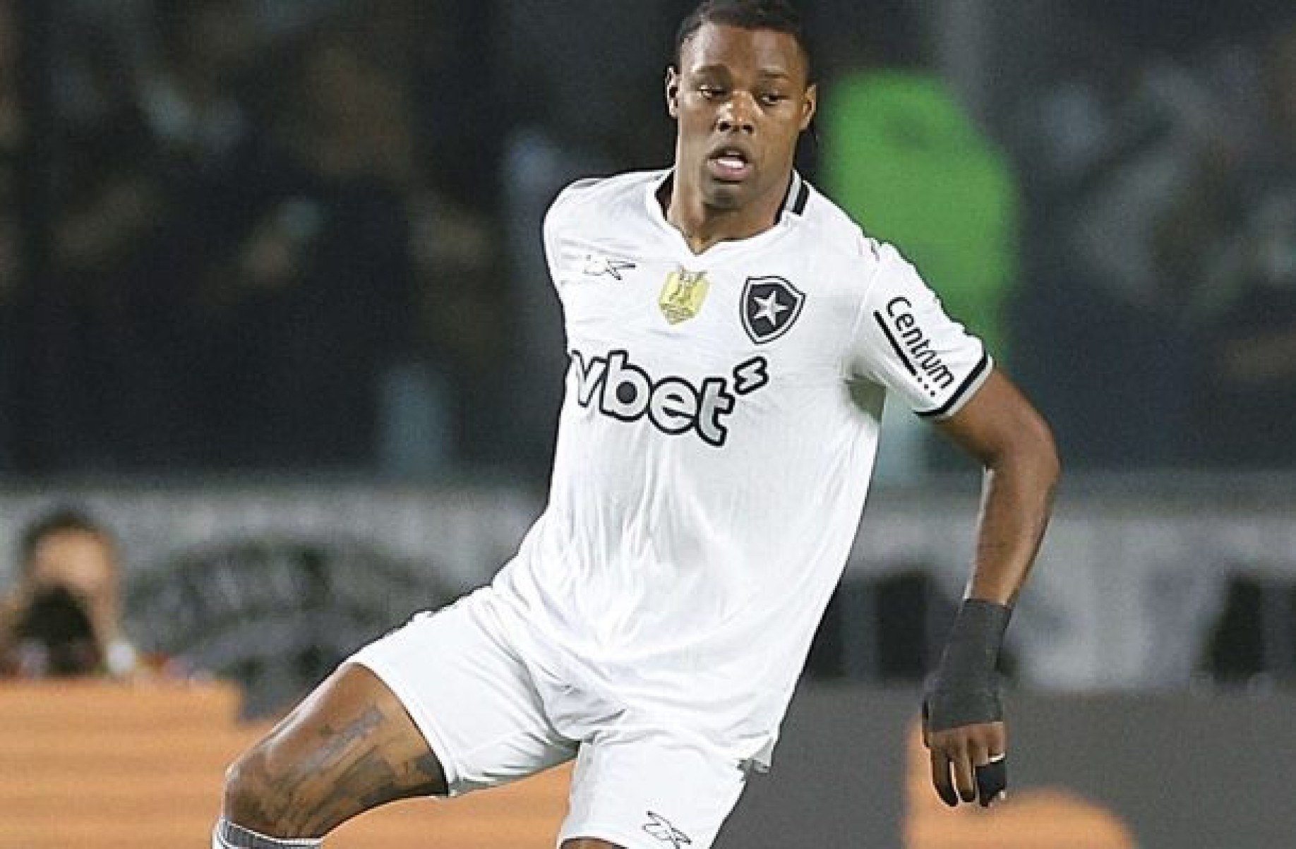 Kaio Pantaleão está fora da temporada no Botafogo