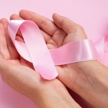Onde fazer mamografia de graça ou a baixo custo durante o Outubro Rosa - FreePik