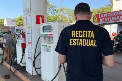 A ação, focada em 89 estabelecimentos em seis regiões do estado, busca combater o uso de máquinas de cartão  -  (crédito: Secretaria de Estado de Fazenda/Divulgação )