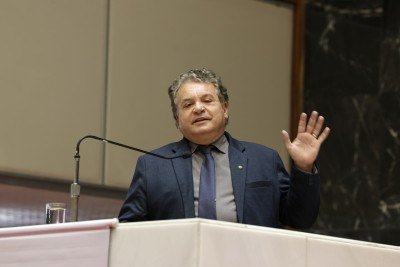Alencar da Silveira Jr. é nomeado conselheiro do Tribunal de Contas de Minas Gerais -  (crédito: Guilherme Dardanhan/ALMG)