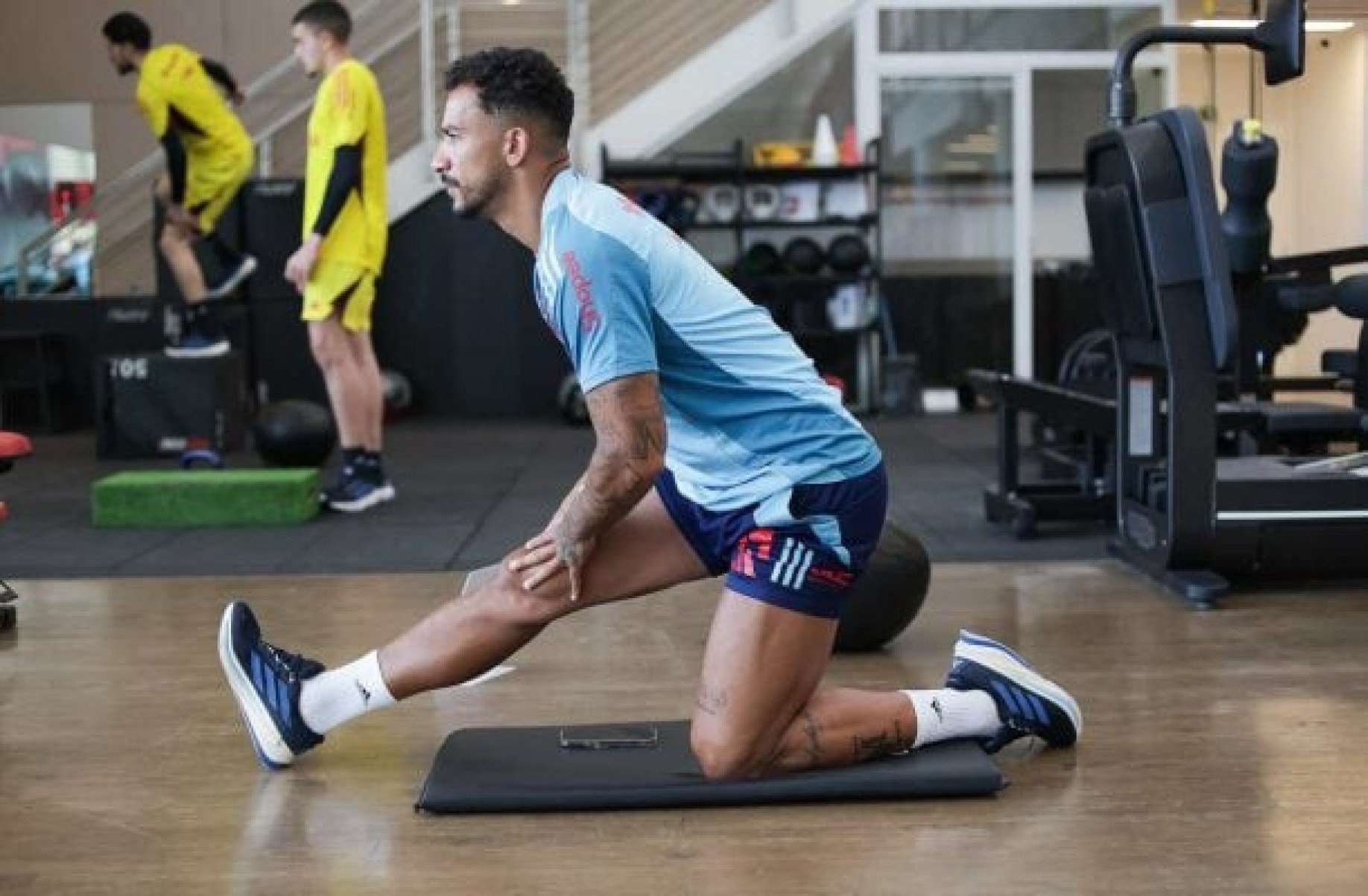 Reapresentação do Flamengo será em dois grupos; Danilo não será punido