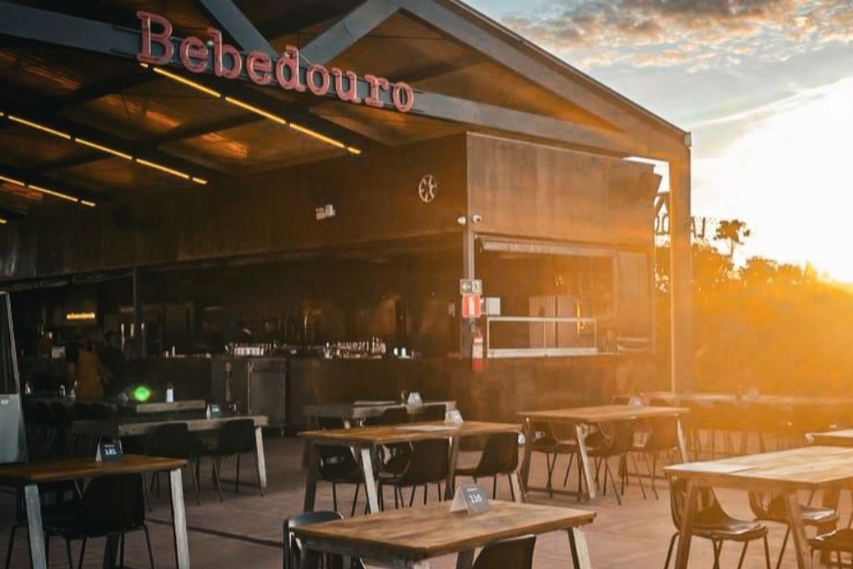 Bares e restaurantes em BH ideais para um primeiro encontro -  (crédito: Bares e restaurantes em BH ideais para um primeiro encontro)