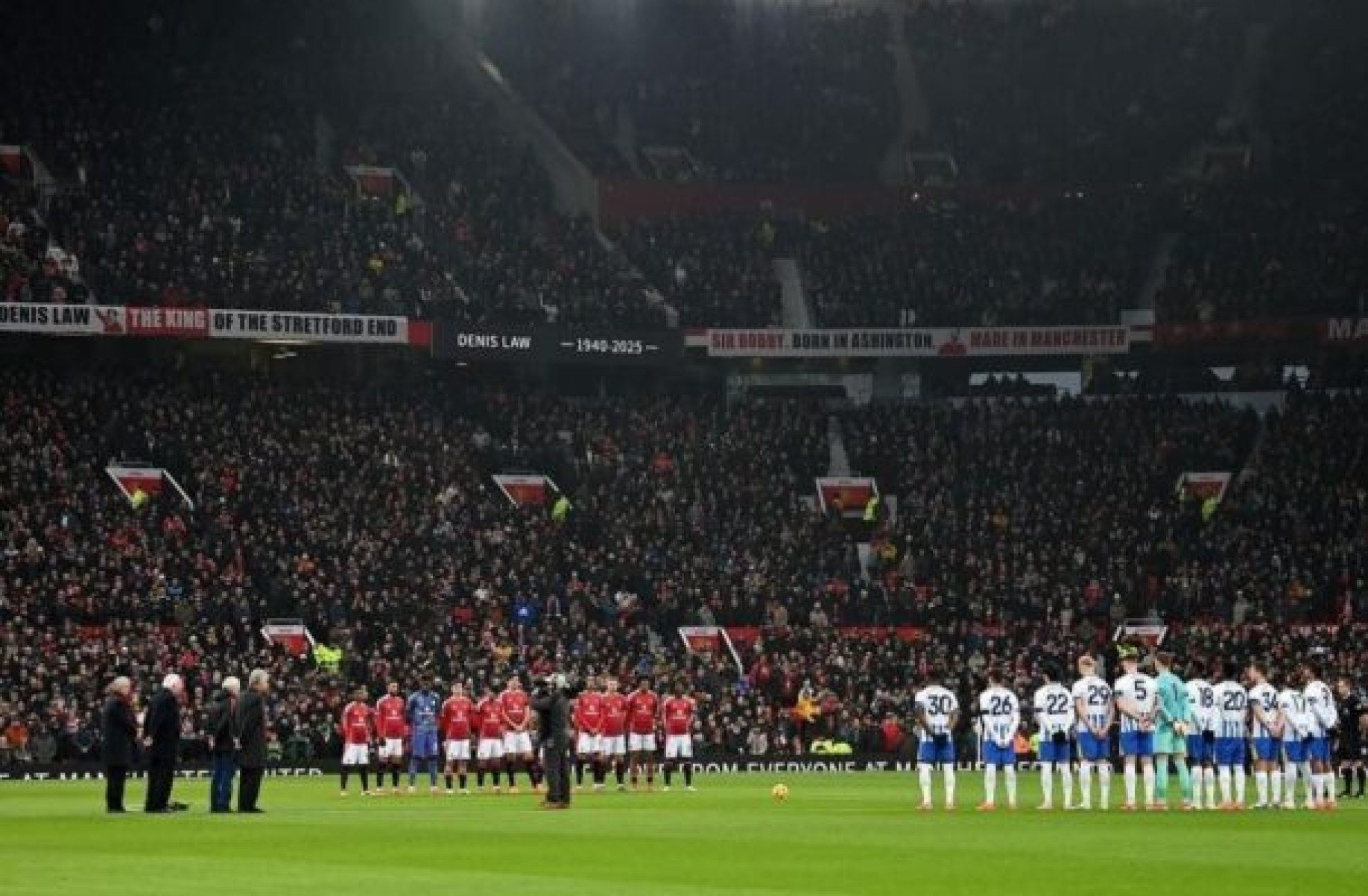 Rato é visto em Old Trafford no último jogo do Manchester United