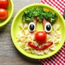 Alimentação na infância: como incentivar e atrair os pequenos na refeição - Freepik