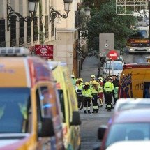 Dois mortos e dois desaparecidos no desabamento de prédio em Madri - Thomas COEX / AFP