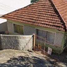 Polícia investiga morte de homem em relação sexual com duas mulheres - Reprodução Google Street View