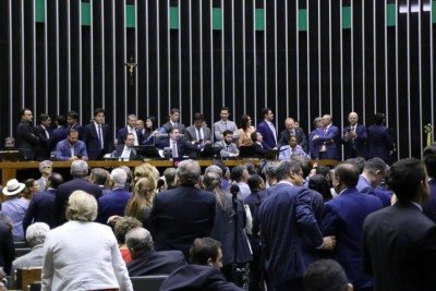 Deputados derrubaram a MP1303 nesta quarta-feira (8/10) -  (crédito: Kayo Magalhães / Câmara dos Deputados)