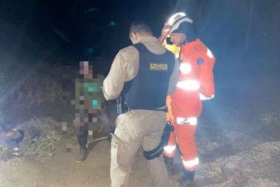 Na segunda-feira, homem foi preso após confessar que ateou fogo em área particular, o que provocou incêndio em parque no Norte de Minas -  (crédito: CBMMG/Divulgação)