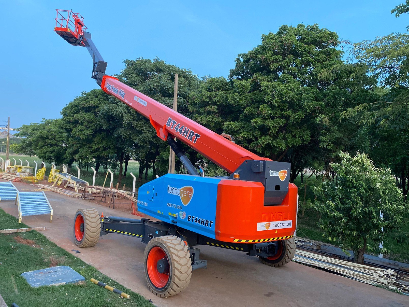 Tecnologia transforma segurança no trabalho em altura - DINO