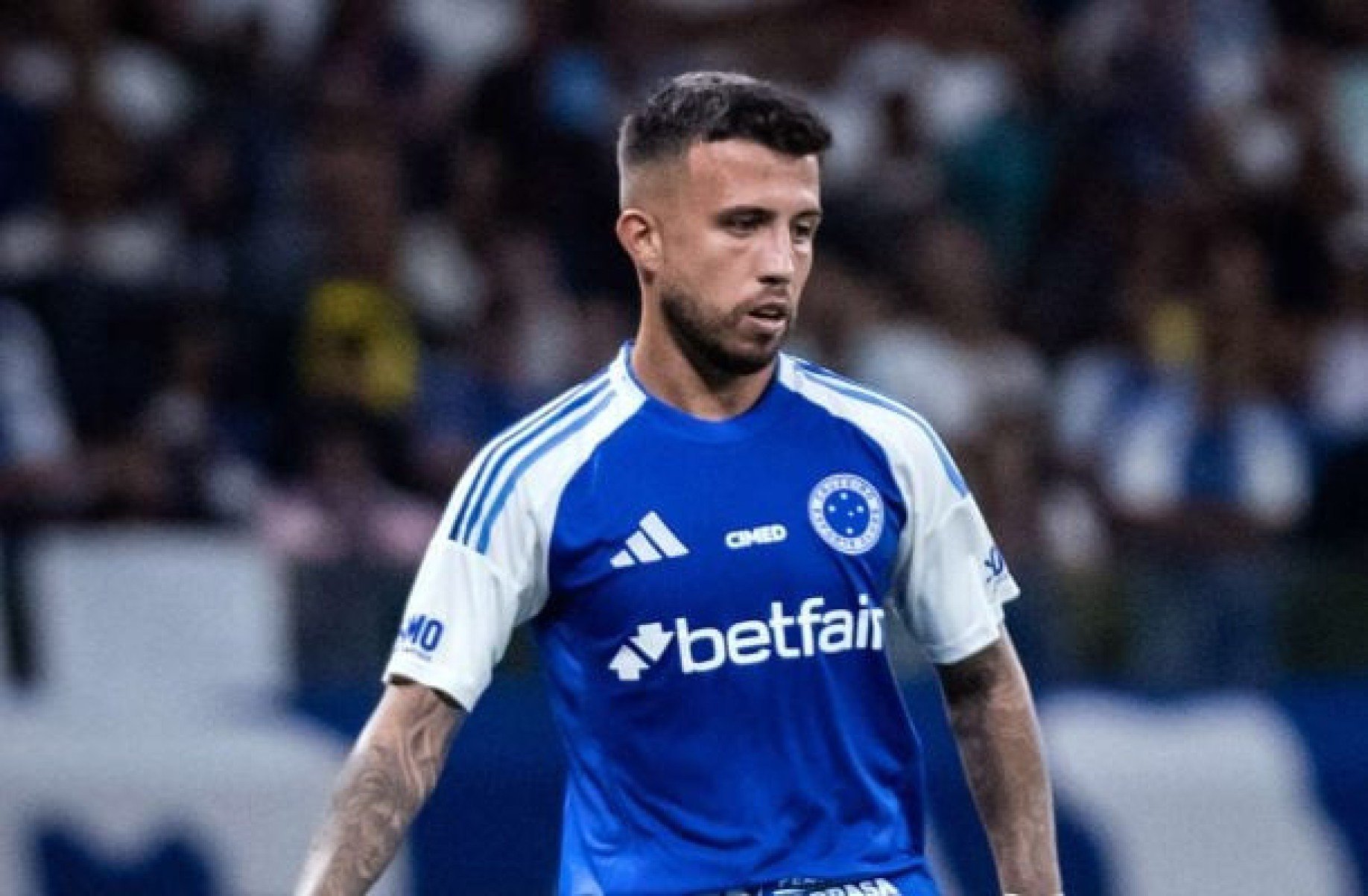 Lesão de Matheus Henrique pode abrir espaço para jogadores no Cruzeiro; DM não zera na temporada 