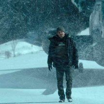 ‘A última fronteira’ mescla conspiração, gangsterismo e laços de família - APPLE/DIVULGAÇÃO