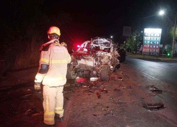 Acidente deixou um morto na BR-356, em Montes Claros -  (crédito: CBMMG/Reprodução)