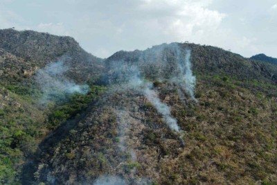 Incêndio na Serra de São José é debelado depois de quatro dias -  (crédito: Leandro Couri/EM/D.A.Press)