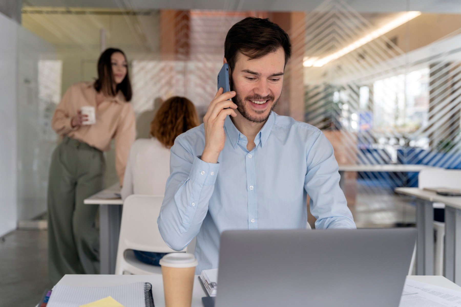 Geobot otimiza comunicação entre empresas e clientes - DINO