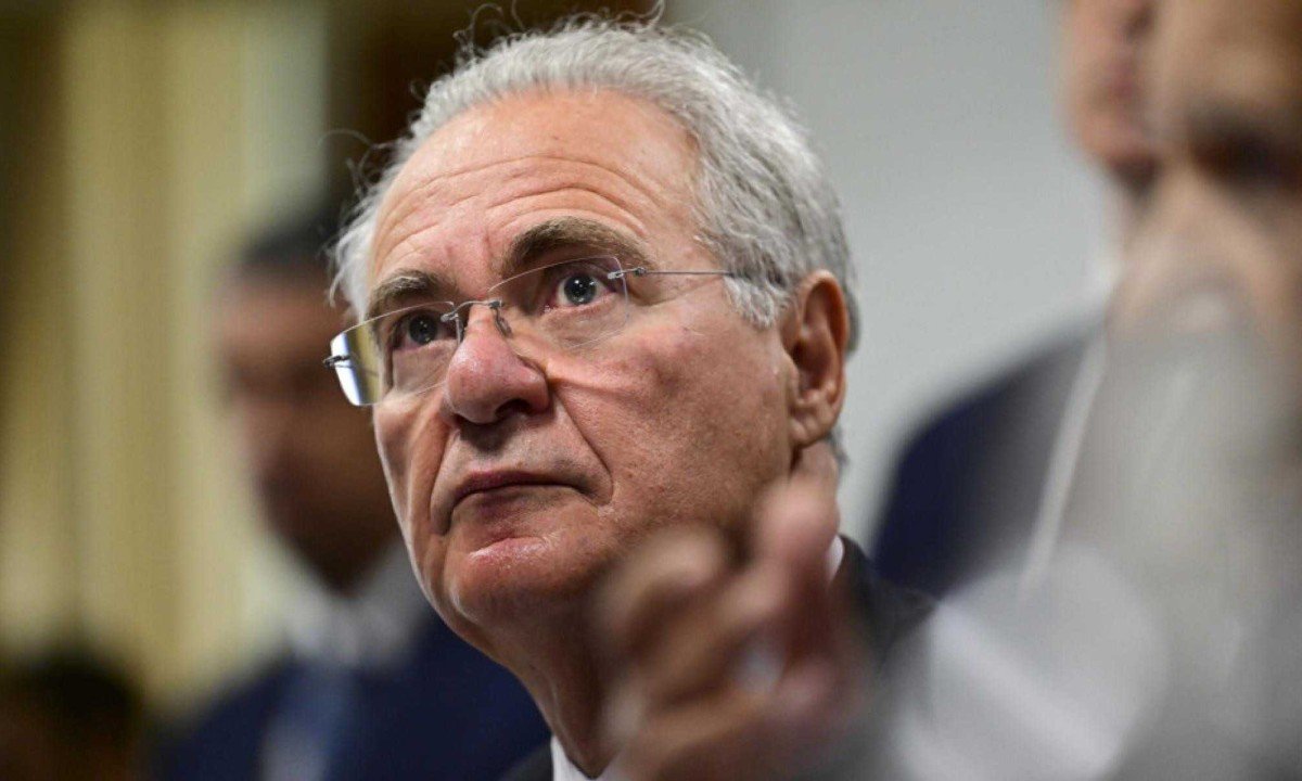 É preciso calcular o impacto das mudanças do IR na atividade econômica, diz Renan -  (crédito: Platobr Politica)