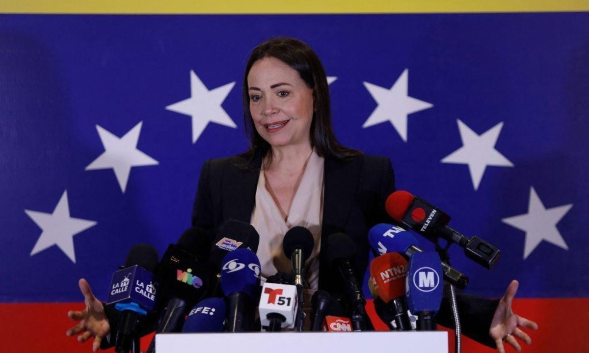 O Comitê disse que Maria Corina Machado exerceu 'trabalho incansável promovendo os direitos democráticos para o povo da Venezuela' e citou 'sua luta para alcançar uma transição justa e pacífica da ditadura para a democracia' - (crédito: Reprodução/X)
