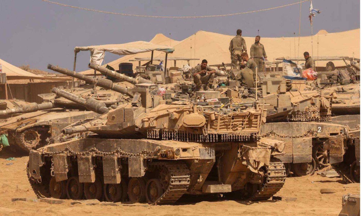 Forças israelenses começaram a recuar de partes do território, particularmente na Cidade de Gaza e Khan Yunis, informou a agência de defesa civil de Gaza -  (crédito: JACK GUEZ / AFP)