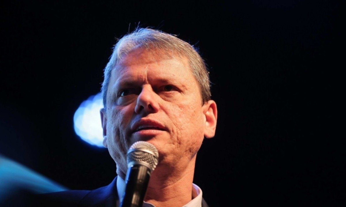 Aliados indicam cenário em que Tarcísio rejeitaria ‘convocação’ de Bolsonaro por 2026 -  (crédito: Platobr Politica)