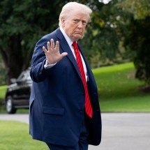 Trump anuncia tarifas adicionais de 100% contra a China -  AFP