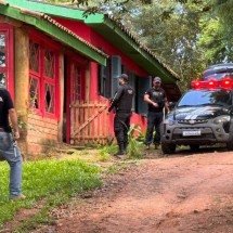 Líder de grupo Osho no RS é indiciado por suspeita de 12 crimes após relato de ex-membros - Polícia Civil do RS/Divulgação