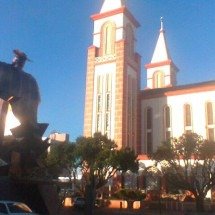 Padre fica pasmo e reage: tem gente pedindo oração pela alma de Odete Roitman - Rafinha C. - wikimedia commons