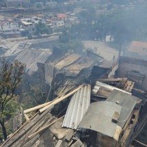 BH: após incêndio, casas são interditadas e moradores ficam desalojados -  Jair Amaral/EM/D.A Press