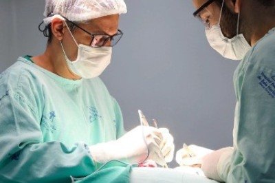 Algumas vagas como anestesiologia, cirurgia geral e clínica médica possuem entrada direta -  (crédito: Hospital Evangélico/Divulgação)