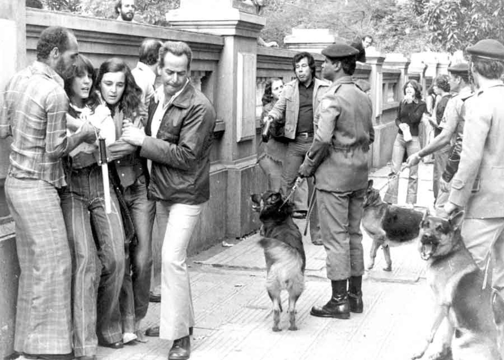 Em 4 de junho de 1977, a repressão do regime militar mirou o 3º Encontro Nacional dos Estudantes, em Belo Horizonte. Foram presos 850 participantes do evento