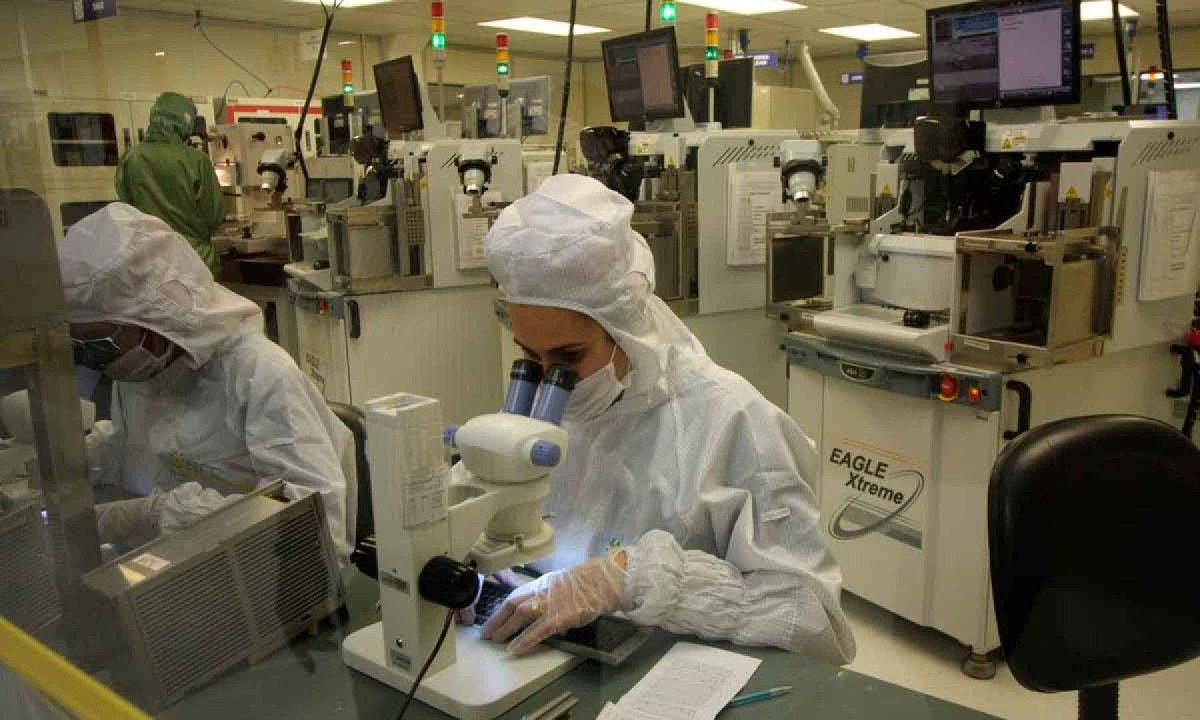 Fábrica da Multilaser em Extrema, no Sul de Minas, receberá parte dos R$ 294,1 milhões liberados para a empresa

  -  (crédito:  Edésio Ferreira/EM/D.A Press – 16/1/18)