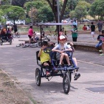 Crianças aproveitam o sábado na Pampulha - Gladyston Rodrigues/EM/D.A.Press