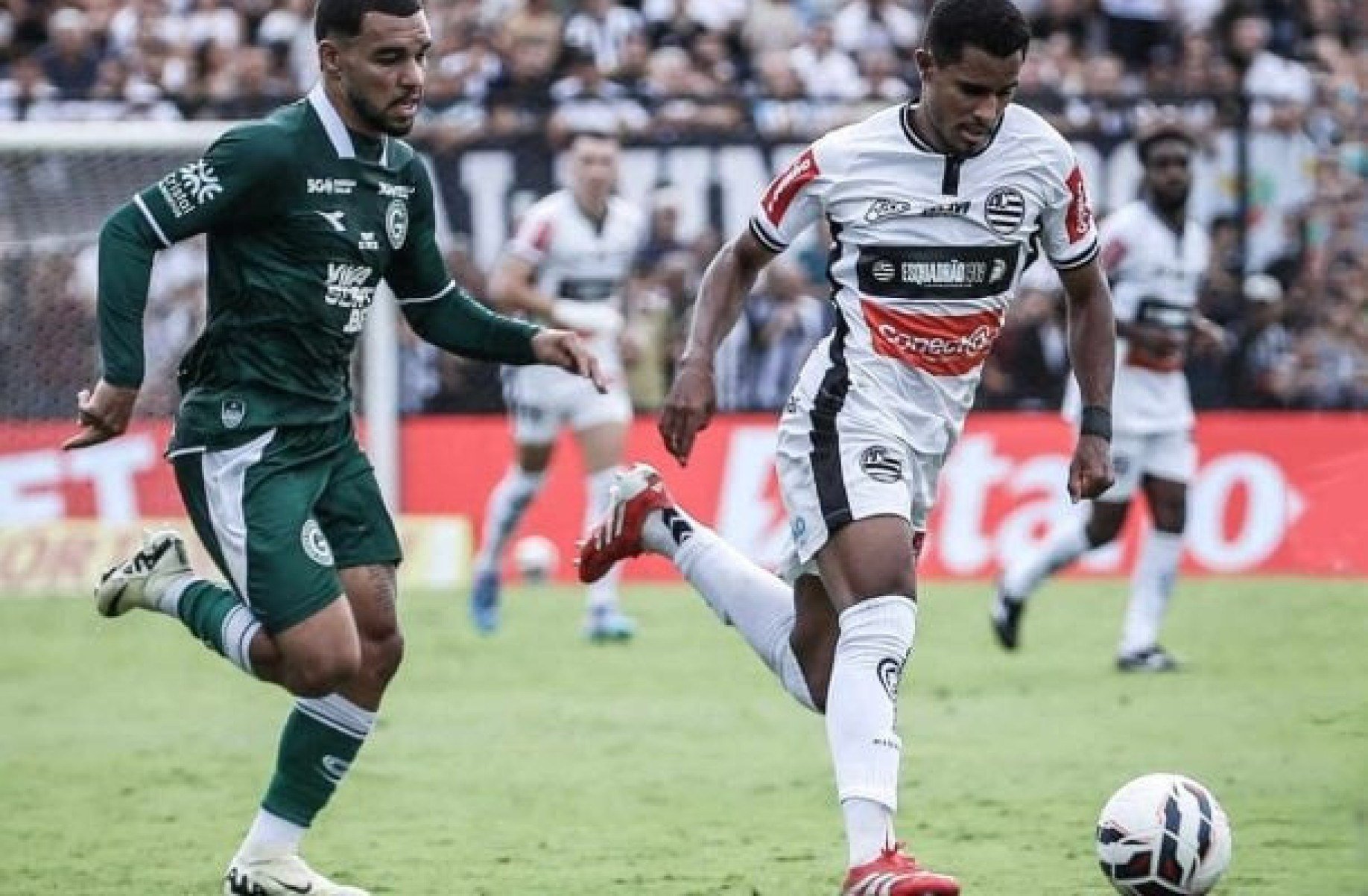 Goiás empata com Athletic, completa quina sem vencer e pode deixar o G4 da Série B