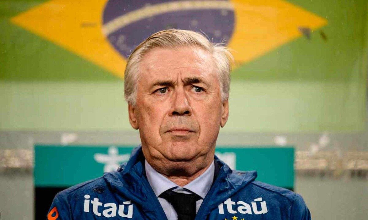 Técnico italiano Carlo Ancelotti está no comando da Seleção Brasileira -  (crédito: ANTHONY WALLACE/AFP)