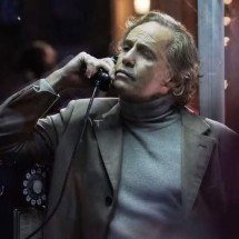 Billy Zane surge idêntico a Marlon Brando em filme - Divulgação