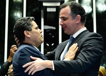 Lula não decidirá que indicará ao STF sem ouvir a dupla Davi Alcolumbre e Rodrigo Pacheco - (crédito: Geraldo Magela/Agência Senado) Lula não decidirá que indicará ao STF sem ouvir a dupla Davi Alcolumbre e Rodrigo Pacheco - (crédito: Geraldo Magela/Agência Senado)