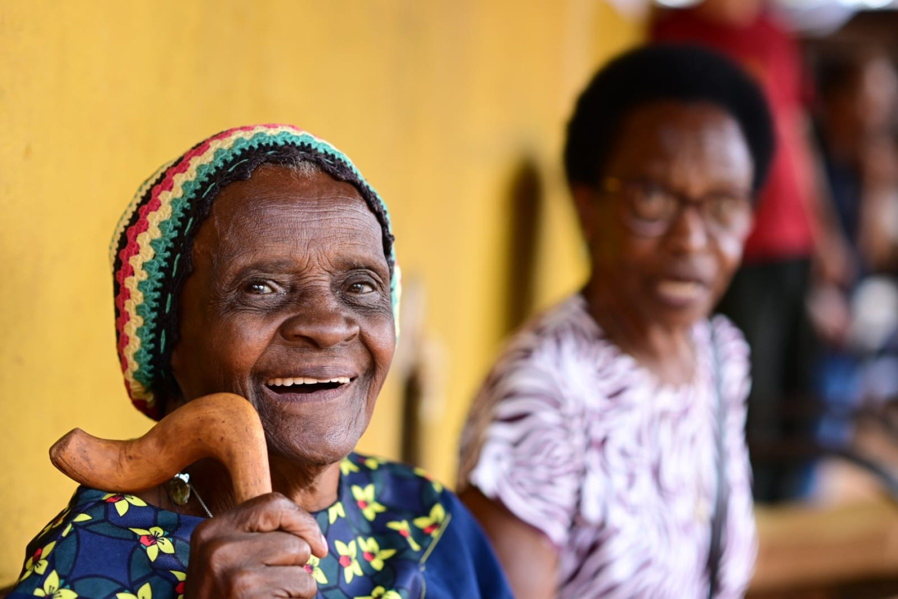 Dona Maria das Mercês é a matriarca do lugar onde foi montada uma tenda para exibir os filmes que uniram o respeito aos mais velhos, na prática e na tela, ao trazer histórias de resistência e ancestralidade no cotidiano quilombola.-Leandro Couri/EM/D.A.Press