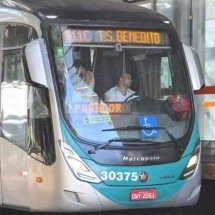 Batida entre ônibus e táxi deixa feridos e complica o trânsito na MG-10  - Gladyston Rodrigues/EM/D.A Press