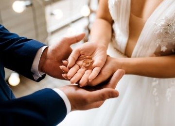 No ato de inscrição, os casais deverão estar acompanhados de duas testemunhas, que não poderão ser seus parentes -  (crédito: Reprodução Freepik)