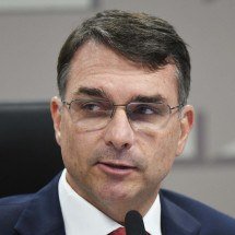 Flávio Bolsonaro sobre Moraes: "Quer matar meu pai" -  Ed Alves CB/DA Press