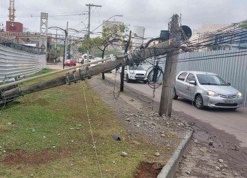 A previsão é que a via seja liberada ainda pela manhã desta terça (14/10) -  (crédito: Reprodução/BhTrans )