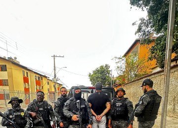 O lutador foi encontrado em um imóvel, na Região de Venda Nova, em BH -  (crédito: Reprodução / TV Alterosa)