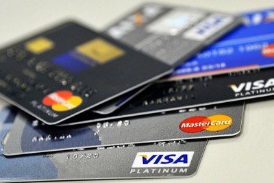 Golpe do cartão trocado se intensificou nos últimos dias, segundo banco -  (crédito: Agência Brasil)
